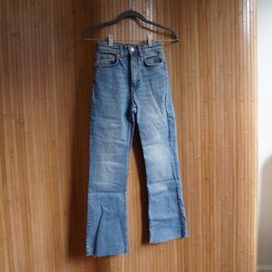 Zara light blue cropped flare jeans - size 00